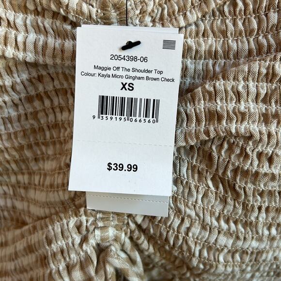 CottonOn Maggie Off The Shoulder Top - Picture 2 of 3